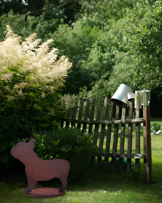 Bulldog sguardo laterale in acciaio corten - Scultura Decorativa Artigianale