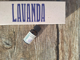 Olio essenziale puro alla lavanda