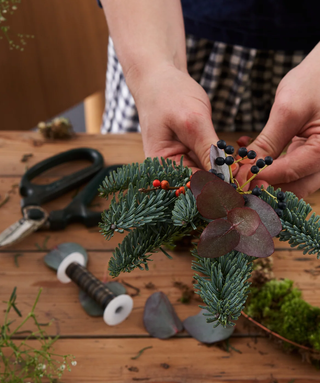 Laboratorio Introduzione alla Ghirlanda d’Inverno - Lunedì 8 dicembre ore 15.00