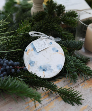 Pendente natalizio in ceramica - blu o rosso